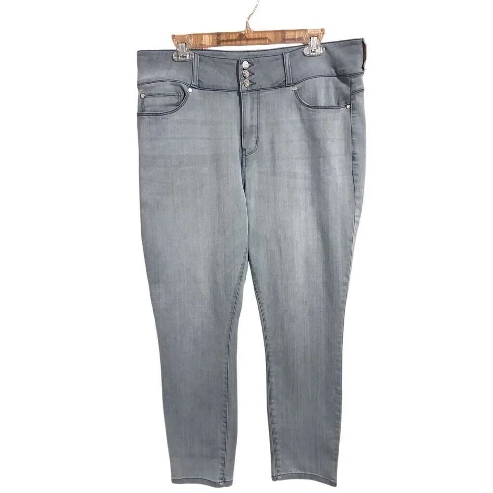Guess Los Angeles Women’s Size 34 Light Blue Jeans Skinny